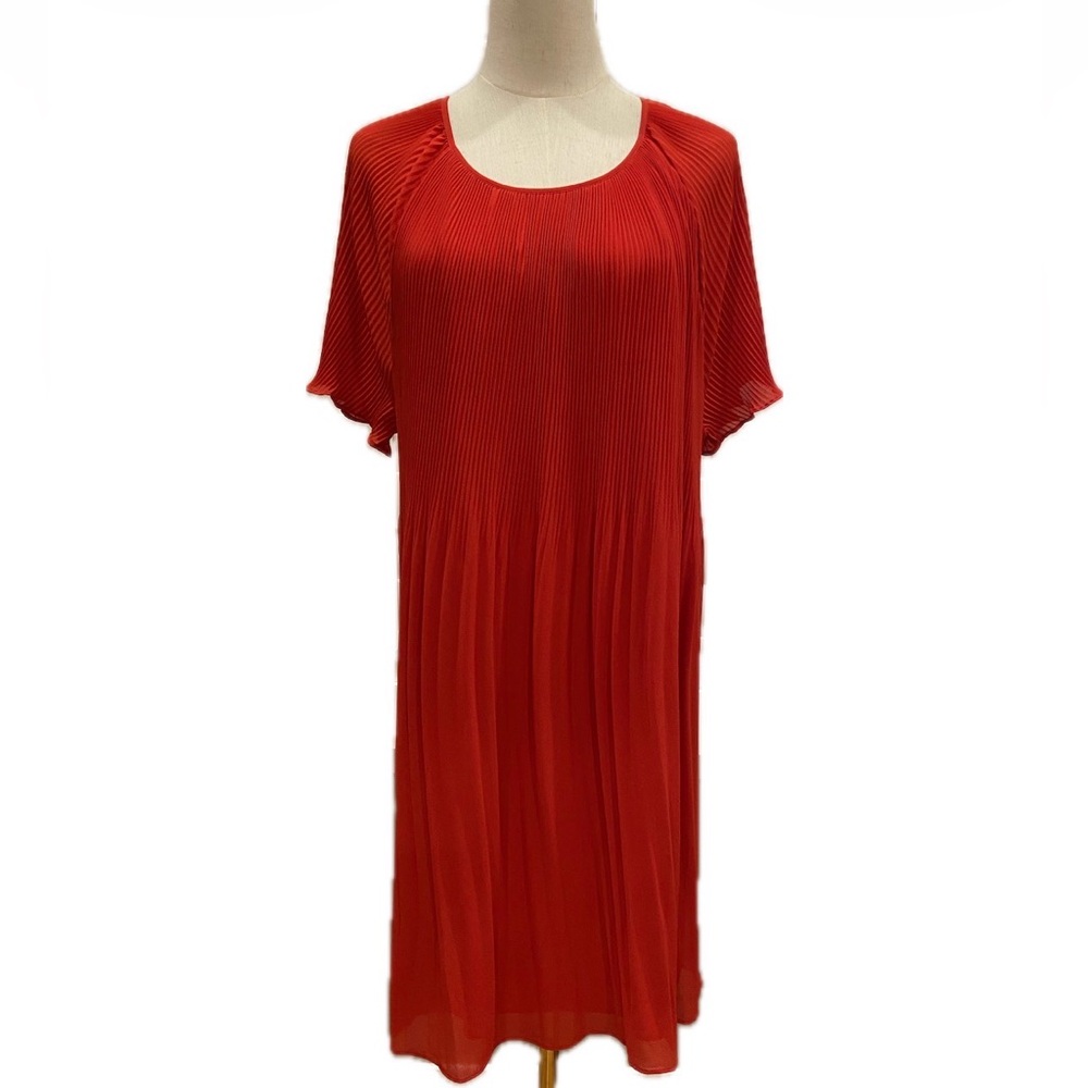 Michael Michael Kors NWOT Elegant Red Pleated Dolman Sleeves Straight Dress XL